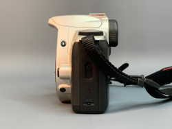Canon EOS 300 Kit 28-90mm f 4-5.6