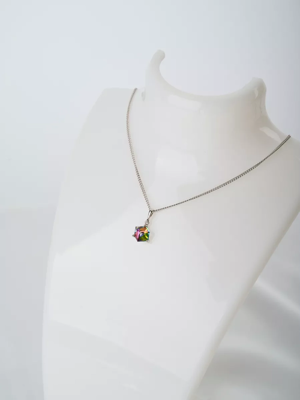 Кулон-кубик Миражи с зеленым кристаллом Swarovski