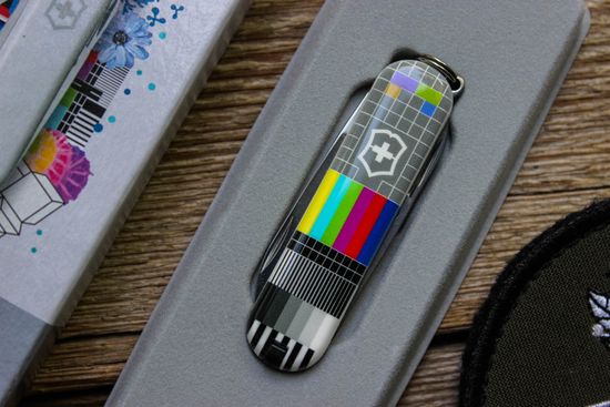 Victorinox 0.6223.L2104 Retro TV