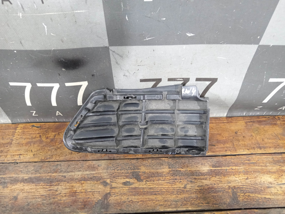 Решетка переднего бампера левая Toyota RAV4 IV (XA40) 15-19 Б/У Оригинал 5312842080