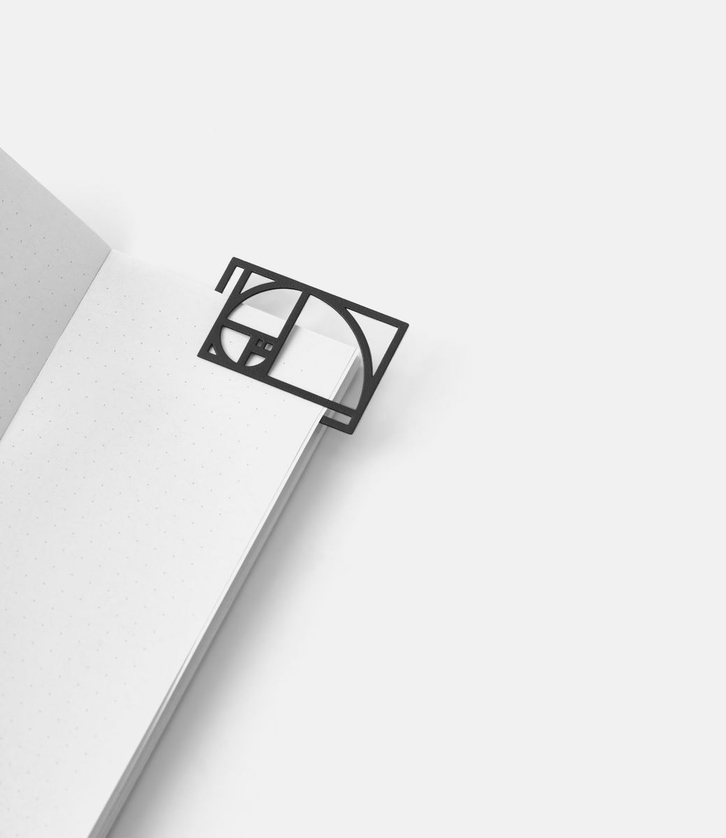 Yuan Design 1,618 Black — набор закладок