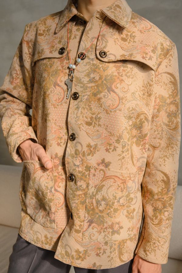 Куртка из Антикварного Гобелена/Antique Gobelin Jacket бежевая - фото 6