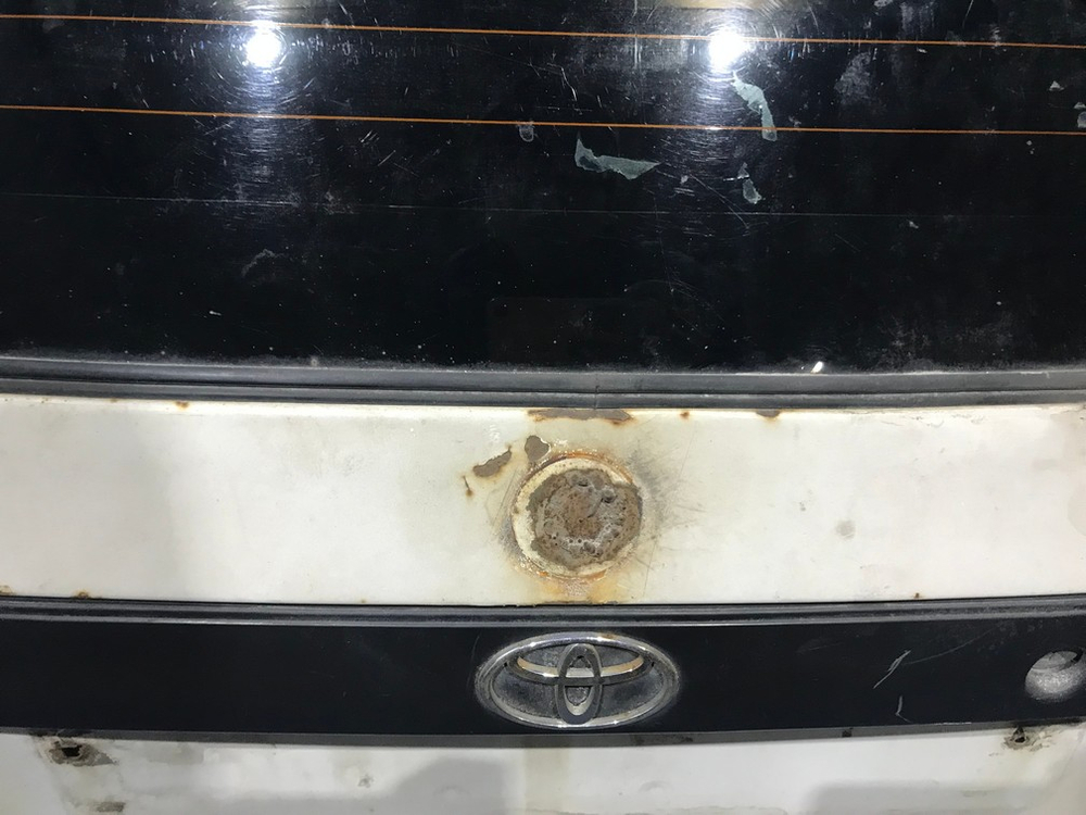 Дверь пятая TOYOTA CALDINA 1996