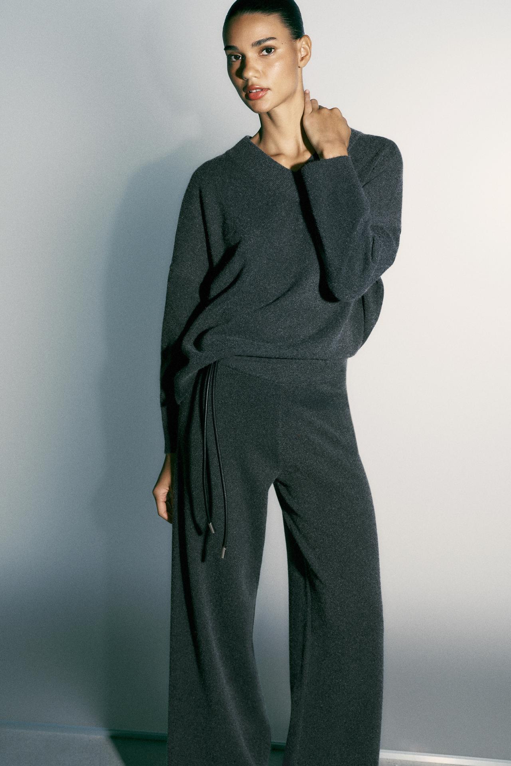ZARA ШИРОКИЕ ТРИКОТАЖНЫЕ БРЮКИ, МЯГКИЙ СЕРЫЙ
