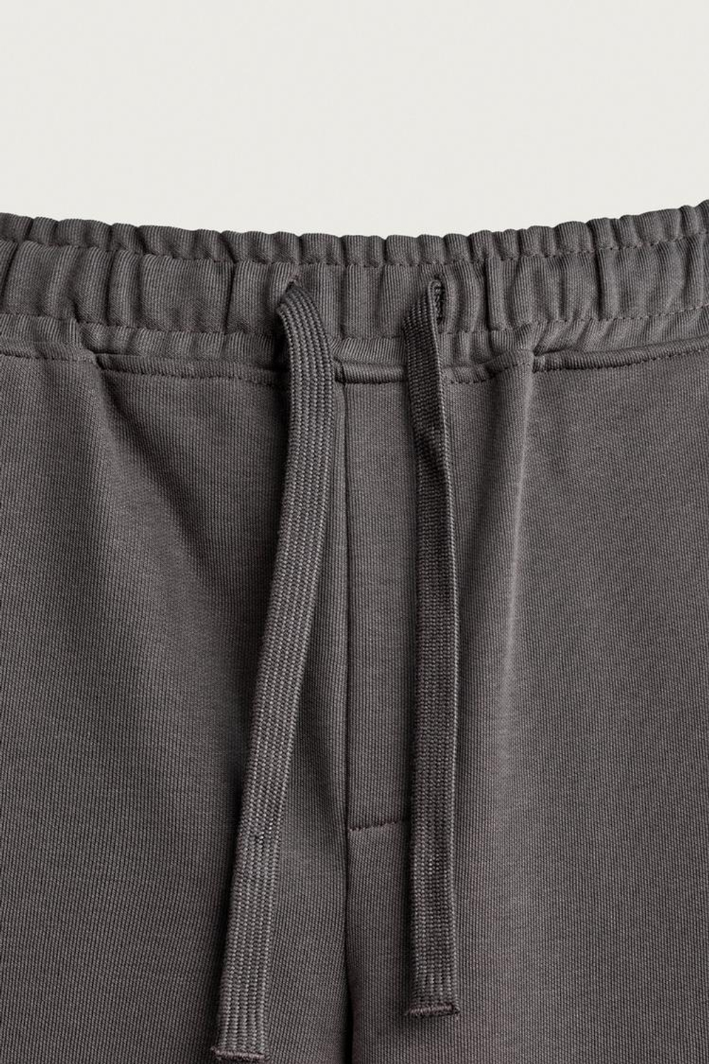 ZARA БАЗОВЫЕ СПОРТИВНЫЕ БРЮКИ LOOSE FIT, ТЕМНЫЙ АНТРАЦИТ