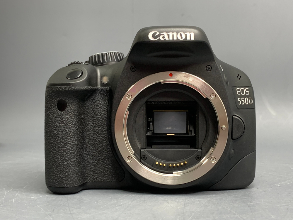 Canon EOS 550D Body 237 кадров