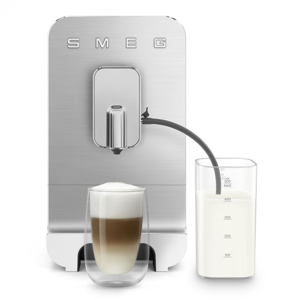 Кофемашина SMEG BCC13WHMEU
