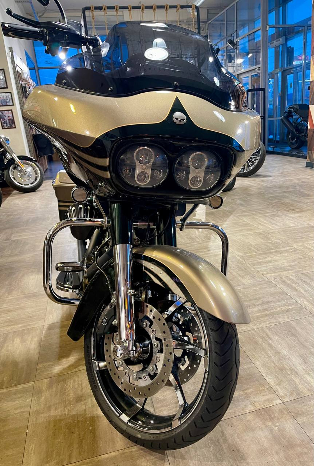 Harley-Davidson CVO Road Glide, 2013