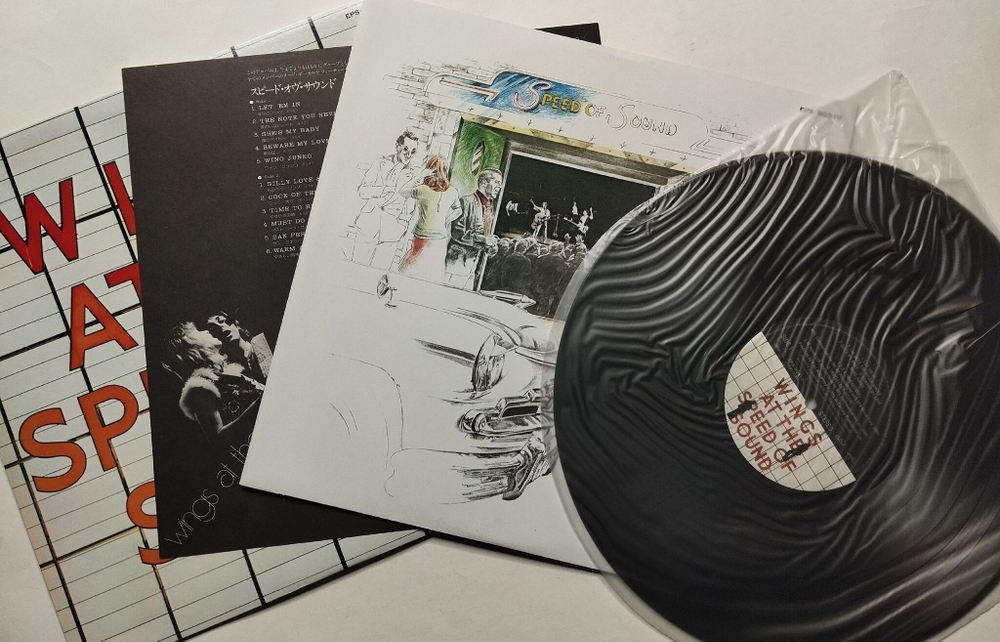 Винтажная виниловая пластинка LP Wings At The Speed Of Sound (Japan 1976) (No Obi) (NM)