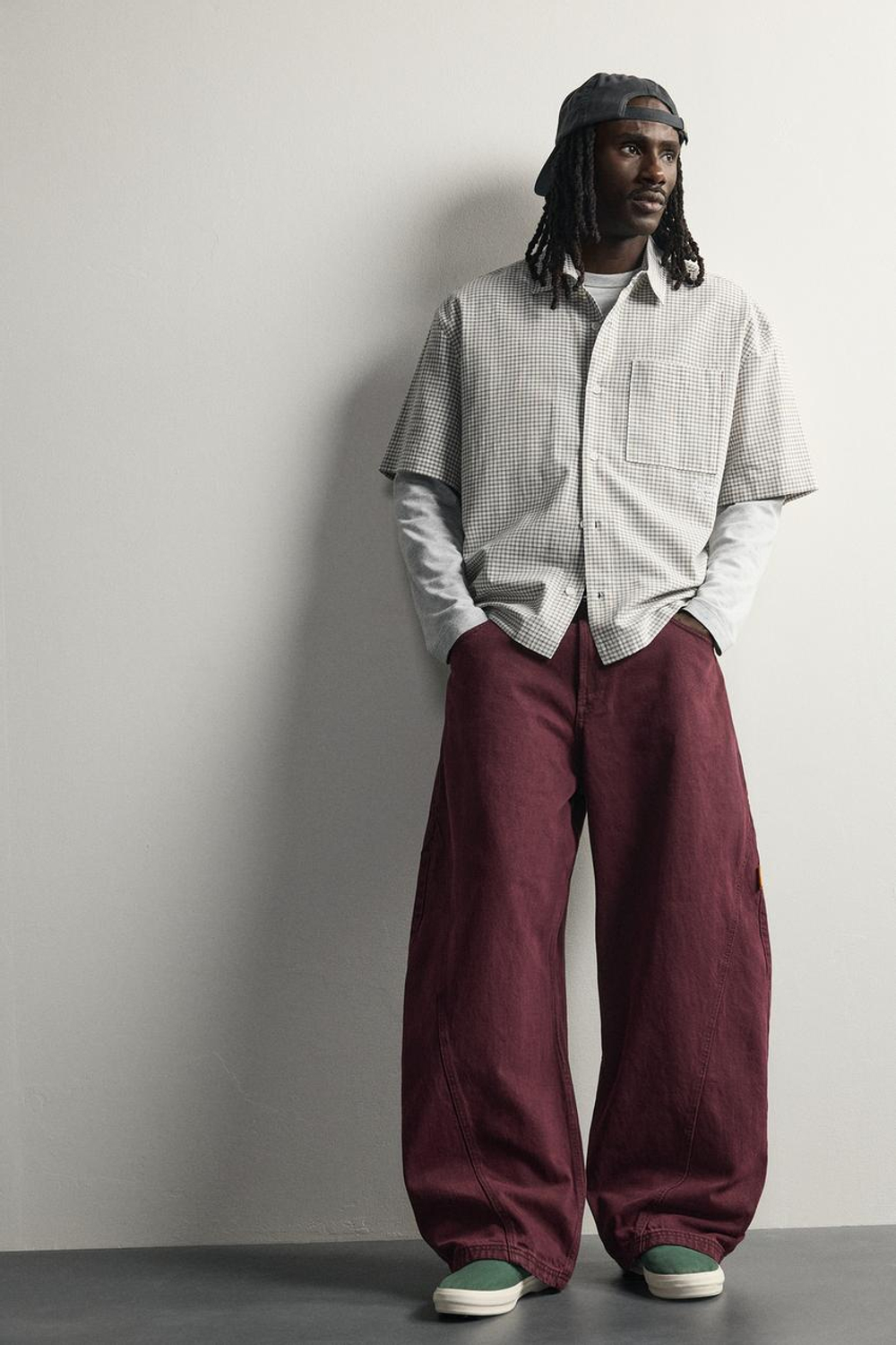 ZARA БРЮКИ BALLOON FIT СО ШВАМИ, БУРГУНДИ