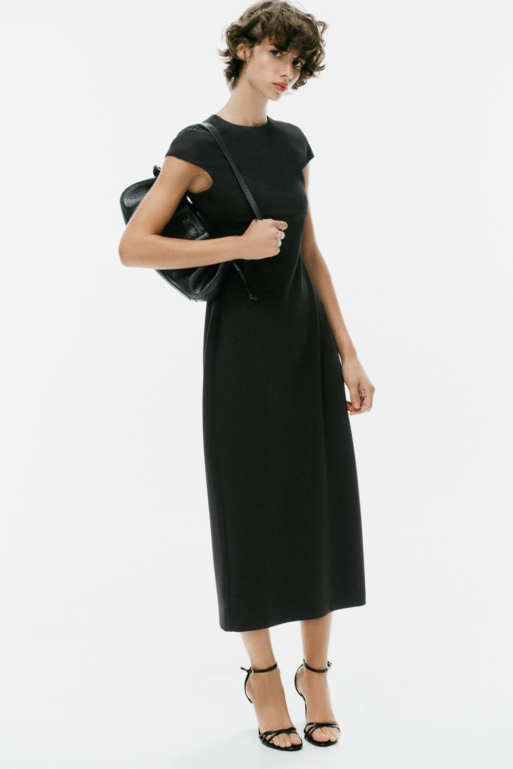 ZARA ПЛАТЬЕ МИДИ С КОРОТКИМИ РУКАВАМИ, ЧЕРНЫЙ
