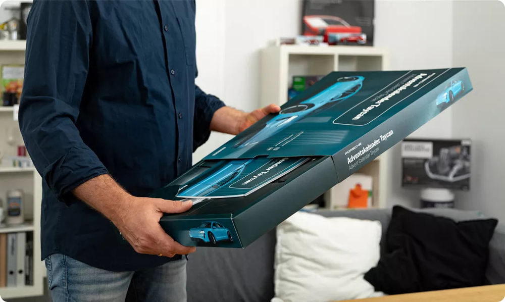 Адвент-календарь Franzis Porsche Taycan 1:24