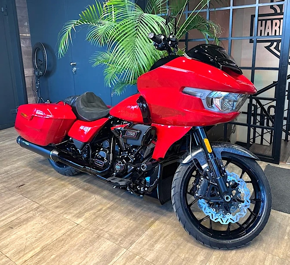 Harley-Davidson CVO Road Glide ST 121