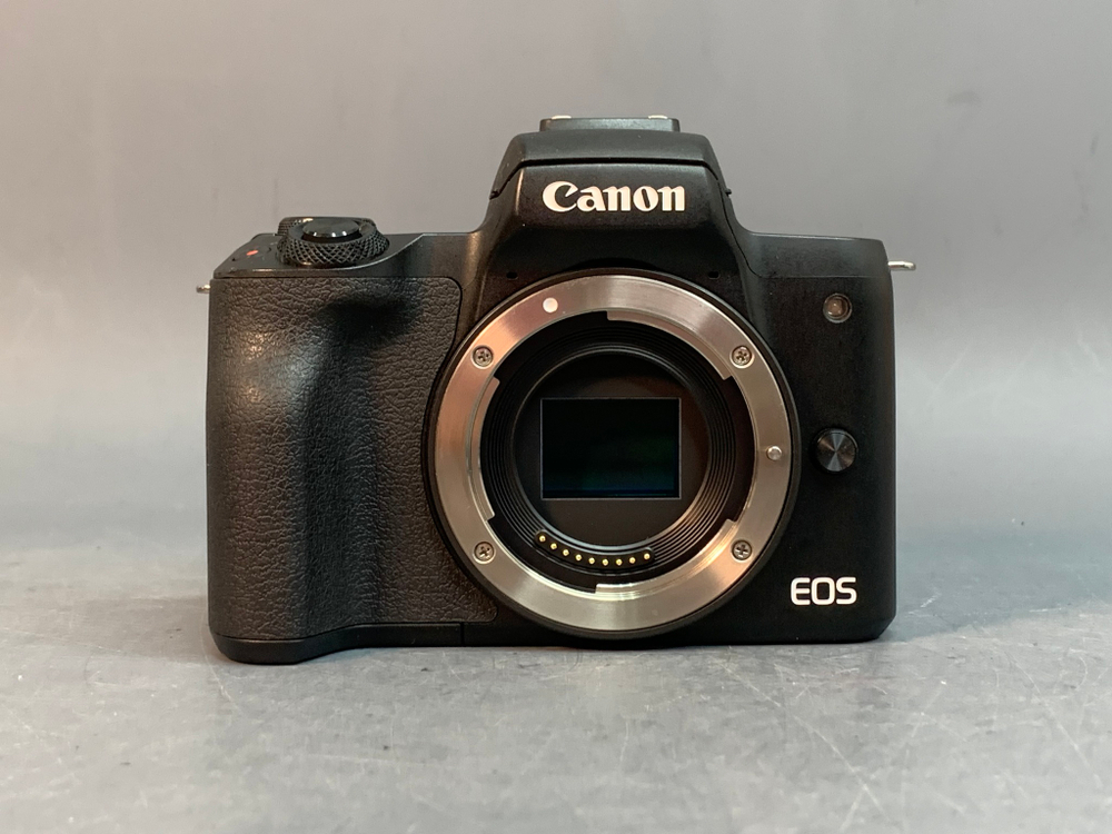 Canon EOS M50 Kit 15-45 mm