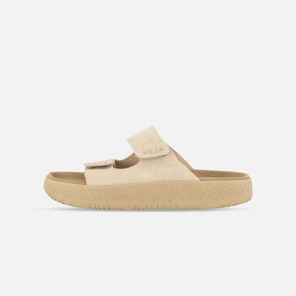 Сандалии Veja Etna Suede Sandal