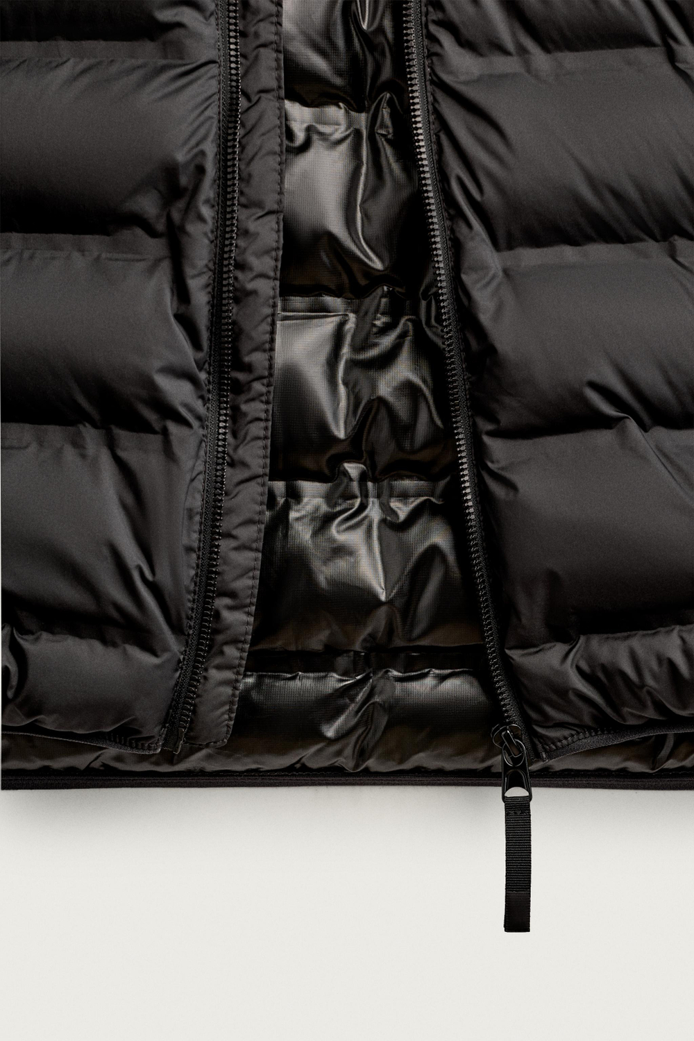 ЛЕГКАЯ СТЕГАНАЯ КУРТКА WATER REPELLENT — ZARA