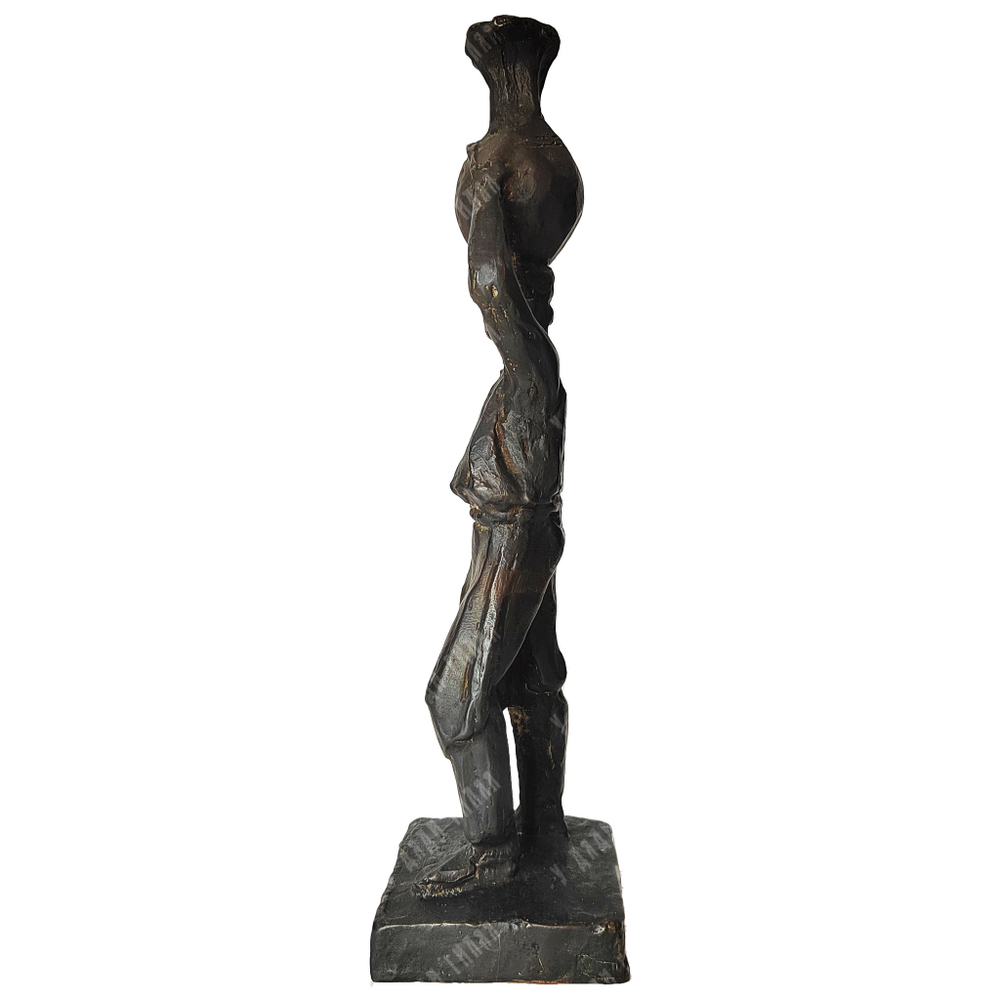 Динес Ю. С. Продавец лимонада. Бронза, литьё. 2000