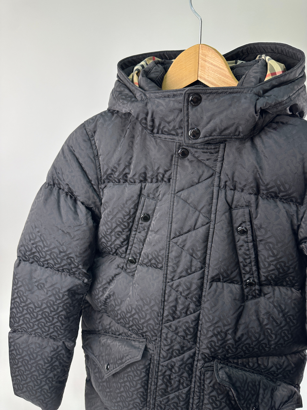 Пуховик Burberry