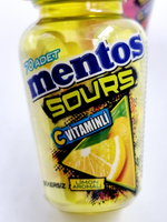 MENTOS Sours Кислый апельсин, лимон, клубника набор освежающих пастилок с витамином С (3 шт. по 49 г) 147 г (Турция)