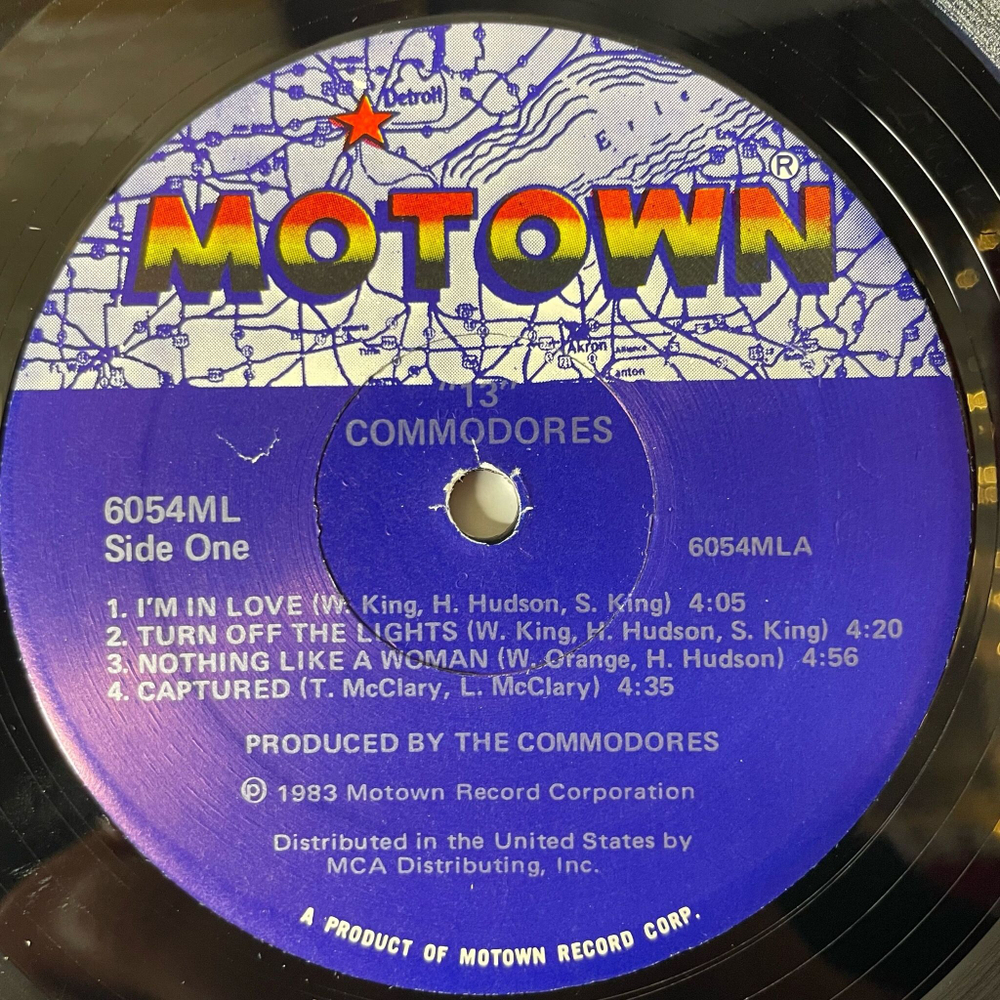 Винтажная виниловая пластинка LP Commodores 13 (USA 1983) Turn Off The Lights