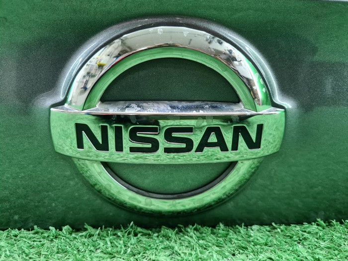 Накладка крышки багажника Nissan Qashqai J11 13-23
