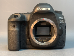 Canon EOS 5D Mark IV 844 кадров