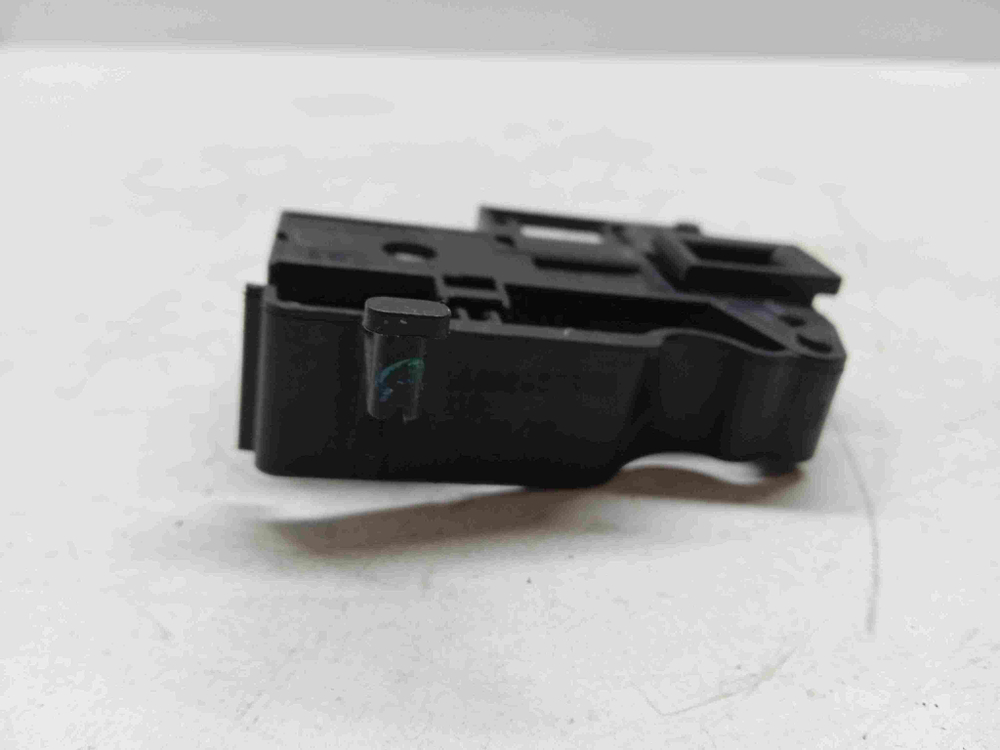 CAWD129 кт283 Блокировка люка для стиральной машины Hotpoint-Ariston CAWD129 б/у