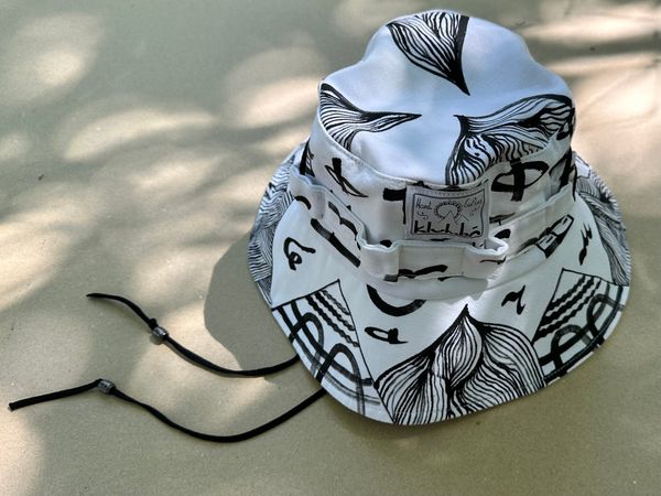 Панама Boonie Hat c ручной росписью черно-белая - фото 1