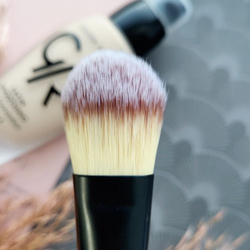Кисть для нанесения тональных средств Golden Rose FOUNDATION BRUSH