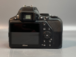 Nikon D3500 Kit 18-55mm 31.200 кадров