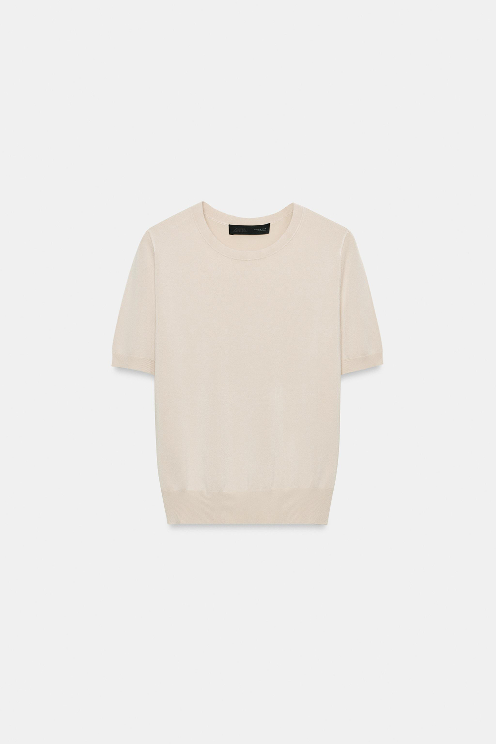 БАЗОВЫЙ ОДНОТОННЫЙ ТРИКОТАЖНЫЙ ТОП С КОРОТКИМИ РУКАВАМИ — ZARA