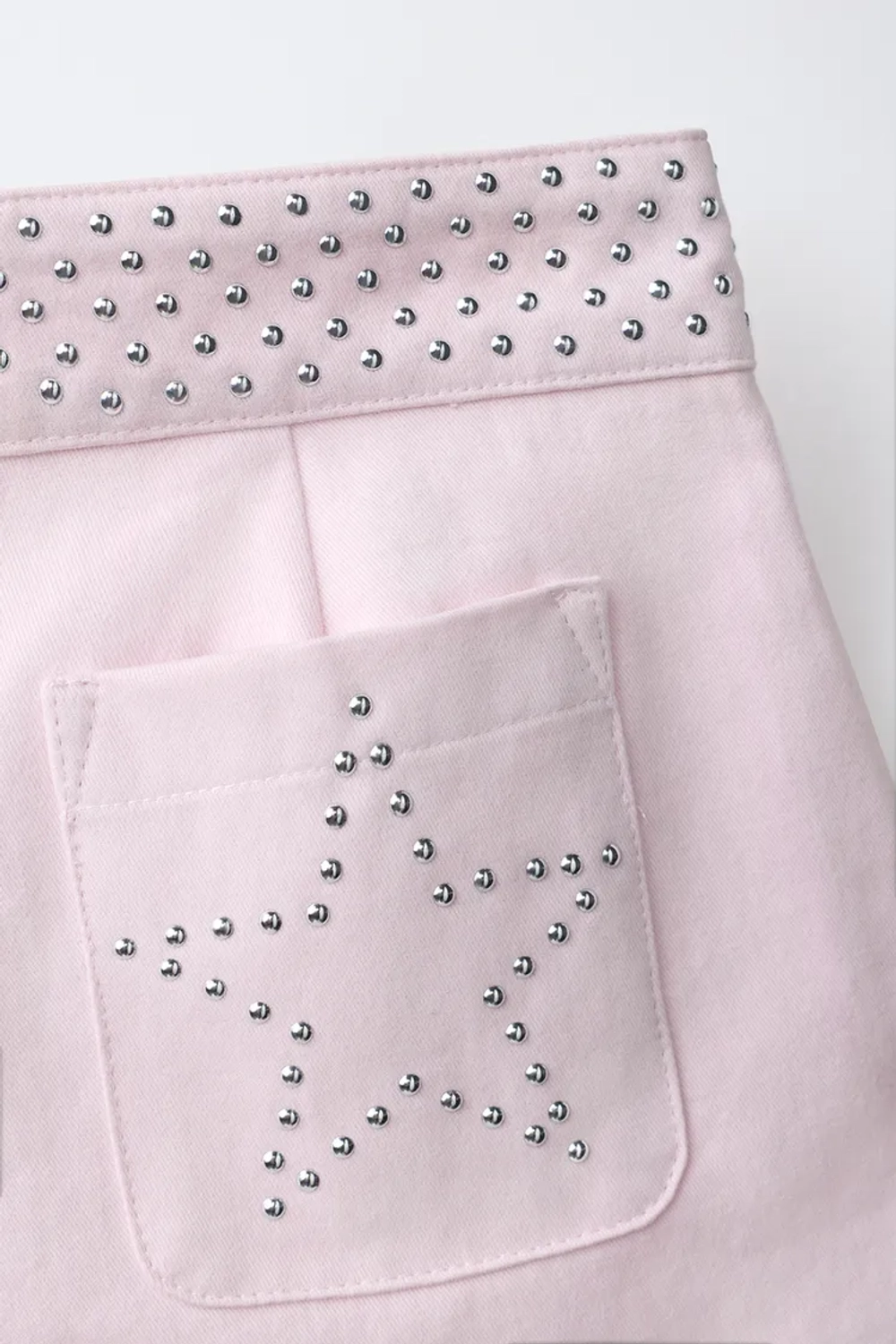 ZARA ШОРТЫ С ЗАКЛЕПКАМИ И ЗВЕЗДАМИ, РОЗОВЫЙ