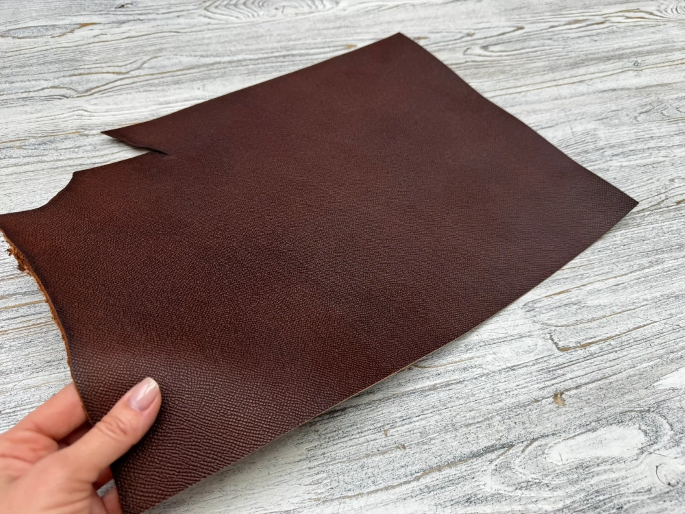 Эпсом цв. Коричневый / Epsom Cognac, толщ. 1,3-1,5 мм, ПАНЕЛИ