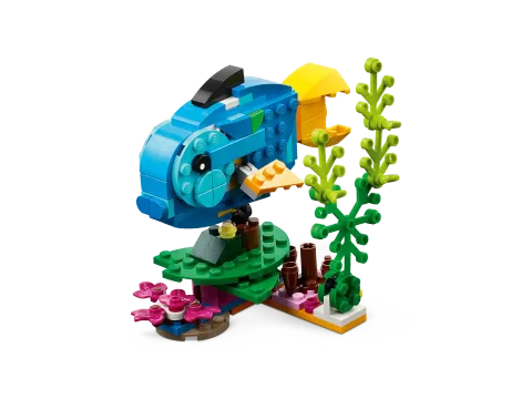 Конструктор LEGO Creator 3in1 31136 Экзотический попугай