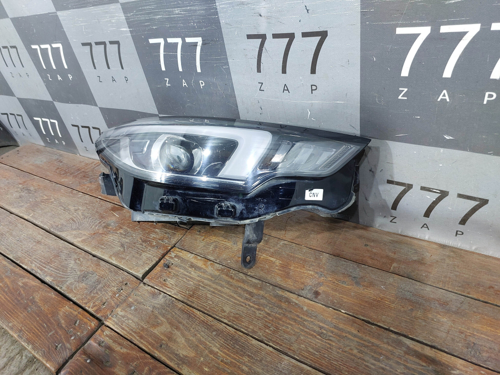 Фара правая LED Omoda S5 22-нв Б/У Оригинал 605000416AA