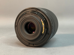 Canon 650D kit 18-55mm 3.5-5.6 IS II 2.400 кадров
