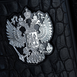Премиум чехол для iPhone с Гербом России на натуральной коже - Euphoria HM Premium - ювелирный сплав