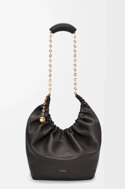 Loewe Средняя сумка-мешок Squeeze из мягкой кожи ягненка наппа, черный