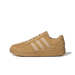 alt="adidas Courtic Skateboarding Wonder Beige Clay ID6070 бежевые замшевые кроссовки вид сбоку на белом фоне"