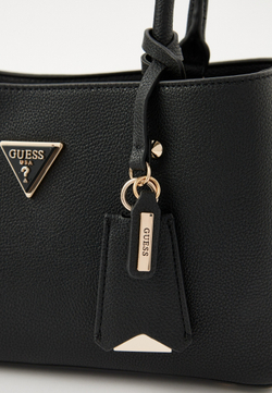 Сумка  женская  GUESS