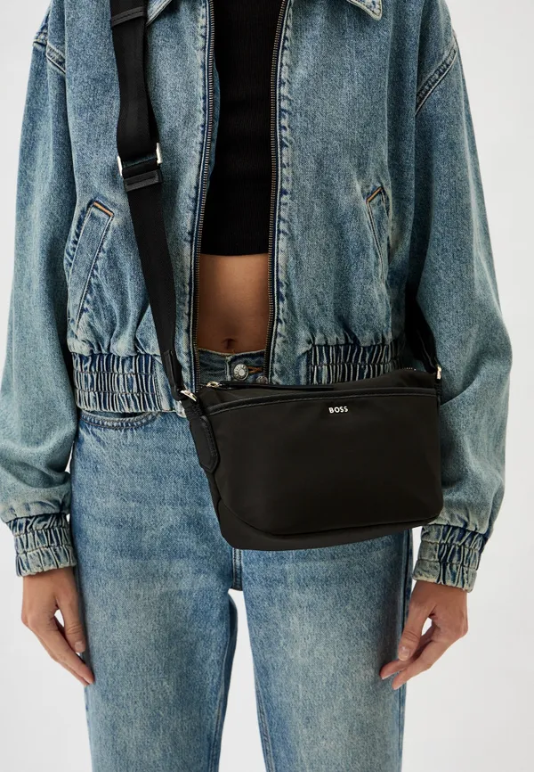 Сумка женская BOSS Ophelia Crossbody 10266518 01