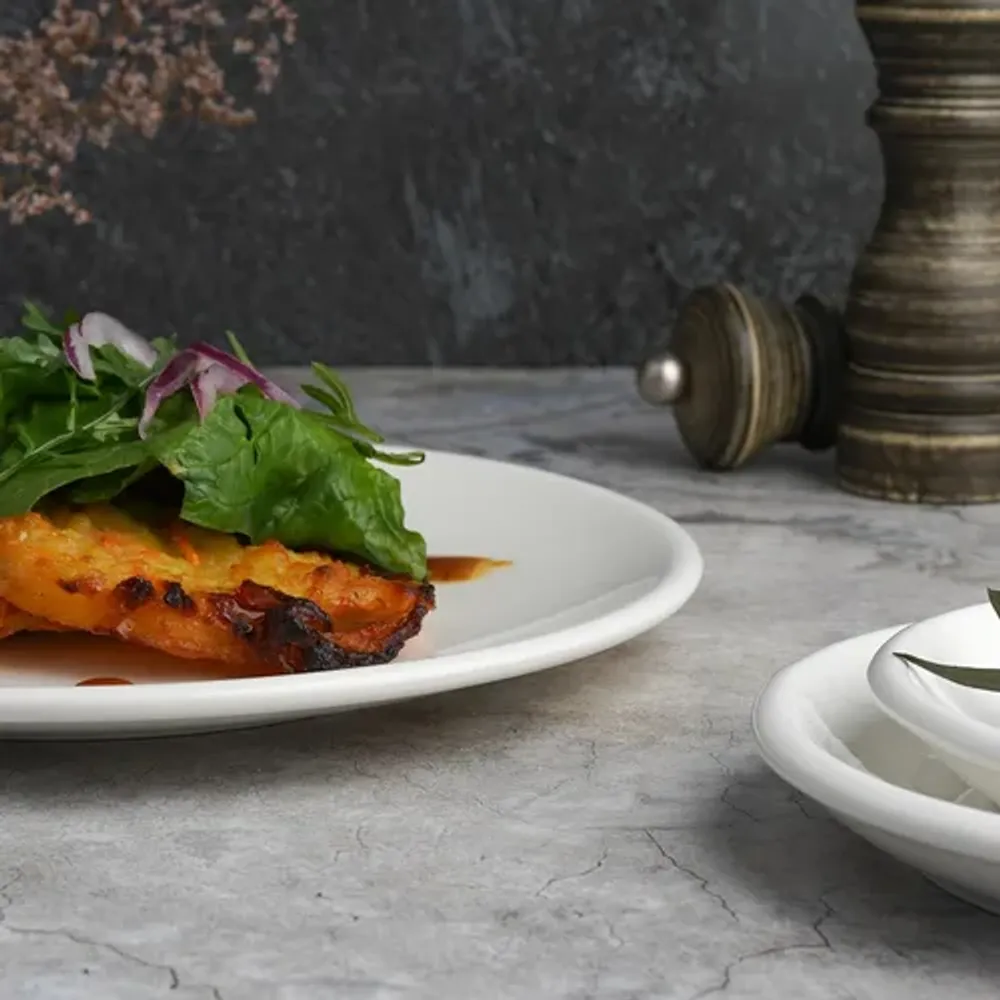Тарелка d 23 см h2 см без борта белая фарфор P.L. Proff Cuisine [6]