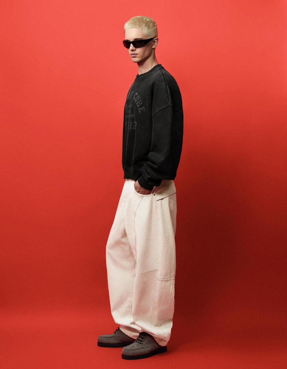 Женские джинсы свободного кроя OUT OF CORE - BERSHKA