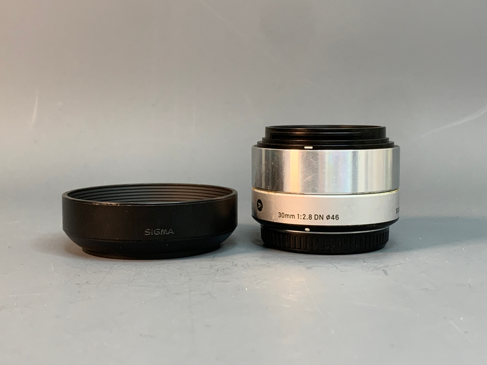 Sigma AF 30mm 2.8 DN mft Micro 4\3