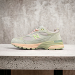 New Balance 993 • Light Green