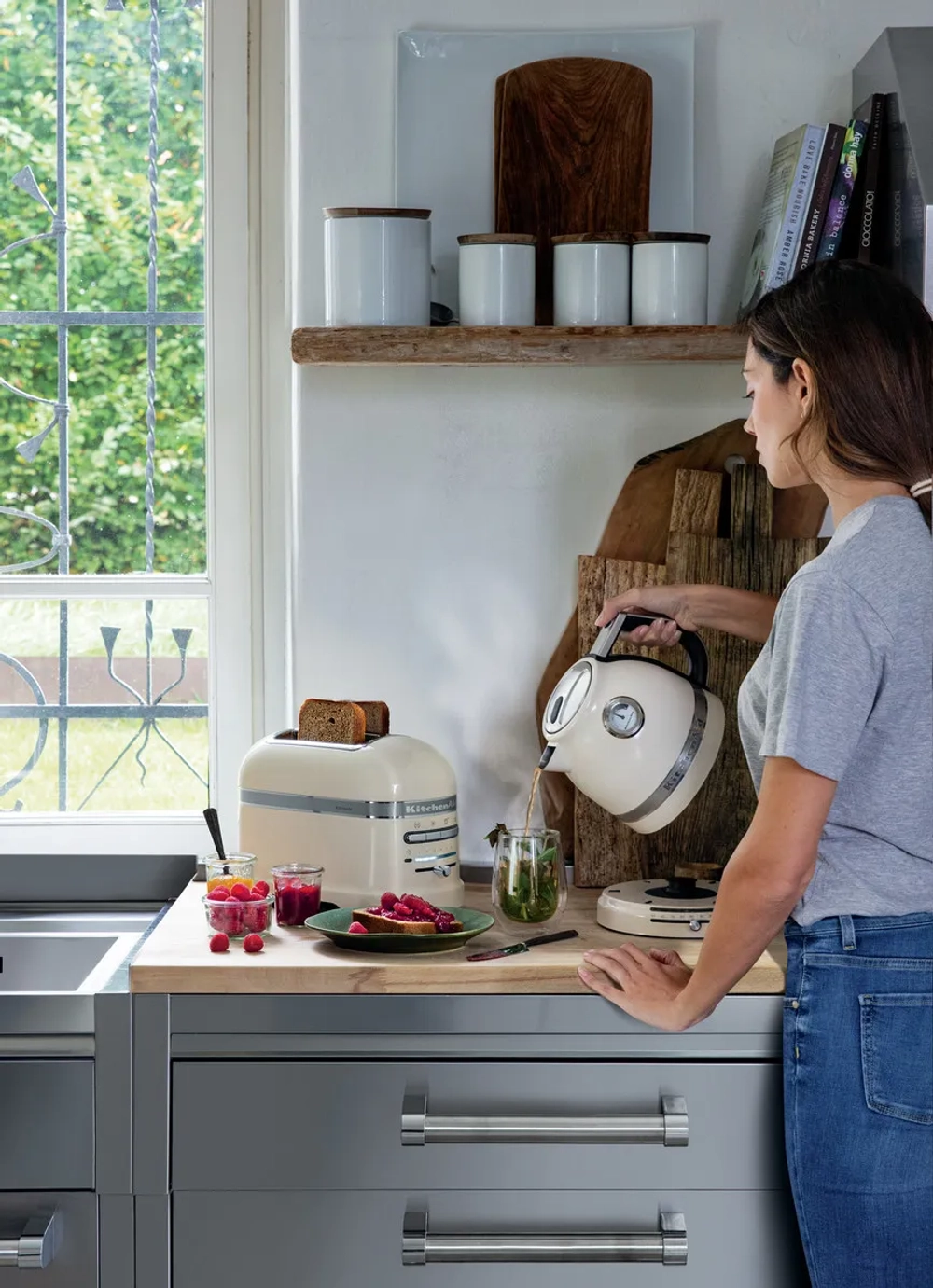 KitchenAid Электрический чайник Artisan 1,5 л с кремом EAN 5413184151058