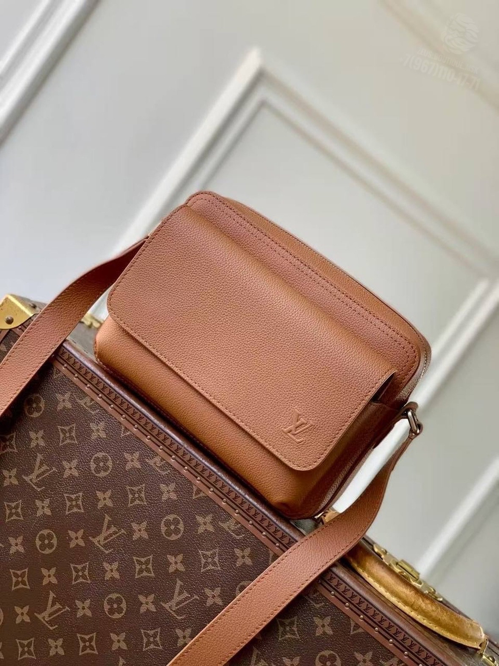 Сумка через плечо Louis Vuitton Boarding