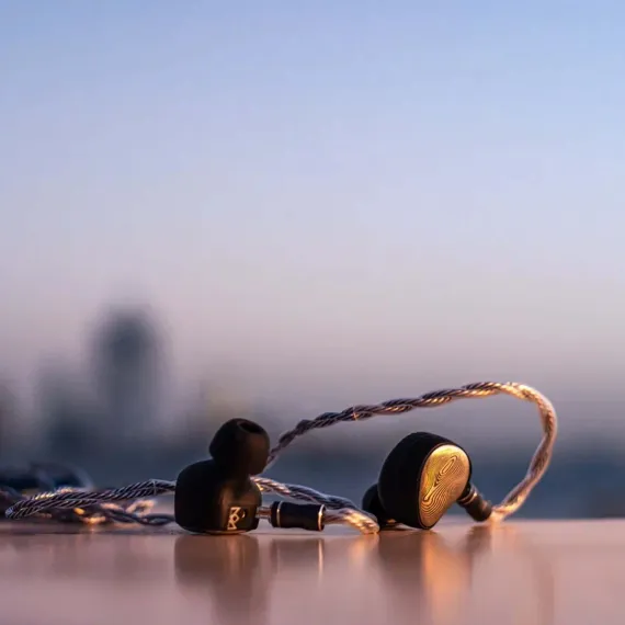 Noble Audio Viking Ragnar