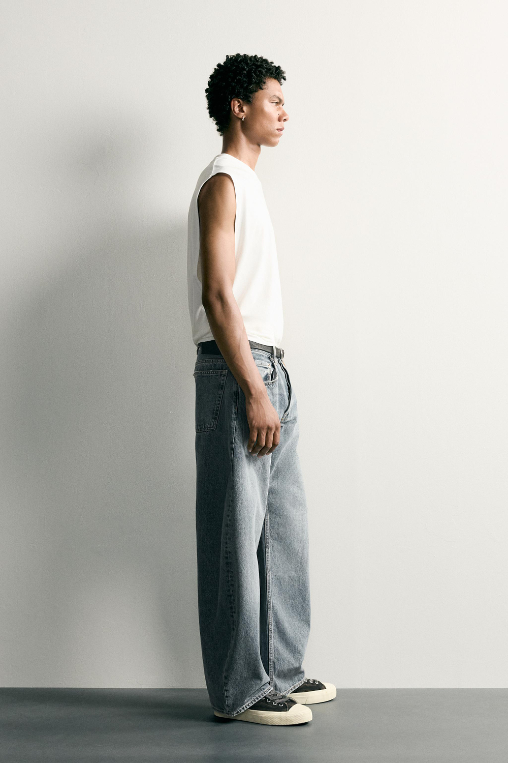 ДЖИНСЫ BARREL FIT — ZARA