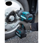Аккумуляторный ударный гайковерт XGT Makita TW001GZ
